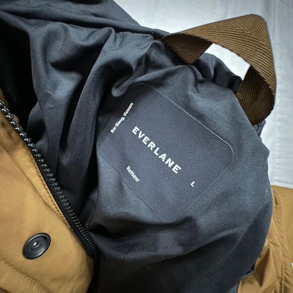 NWOT EVERLANE ReNew Long Puffer Chestnut L - Picture 7 of 8